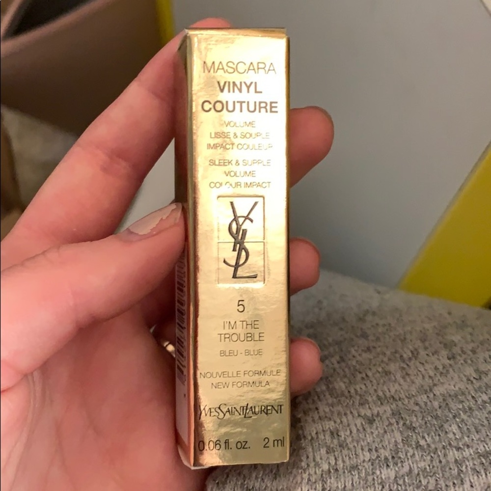 YSL “vinyl couture” I’m in trouble blue mascara